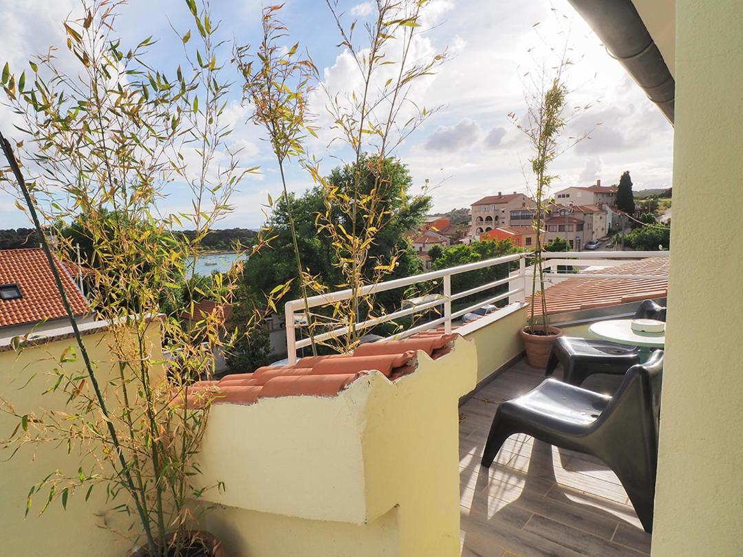 Dea Apartments Pula Quarto foto